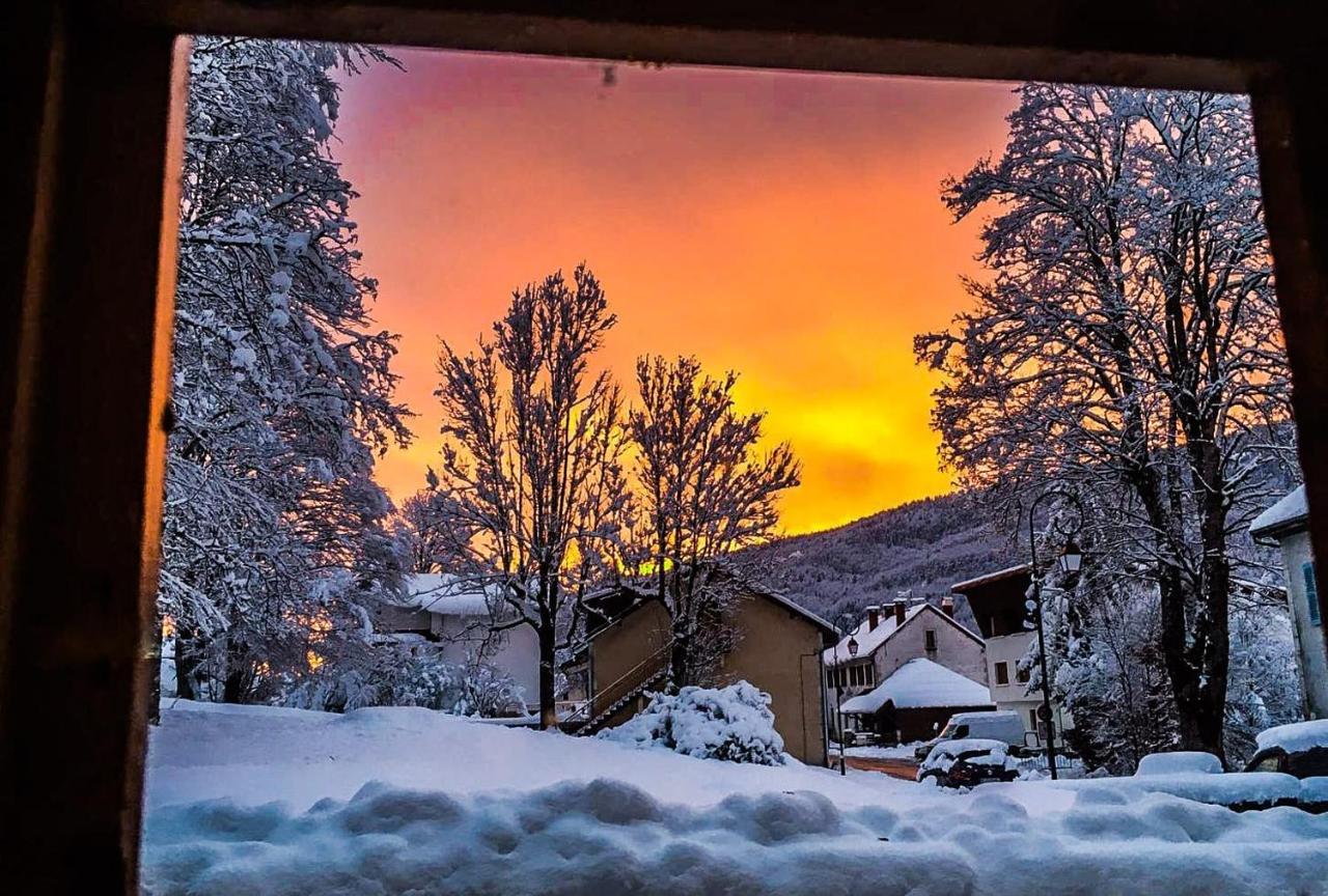 Relais Mont Jura Adults Only Bed & Breakfast Lelex Exterior photo